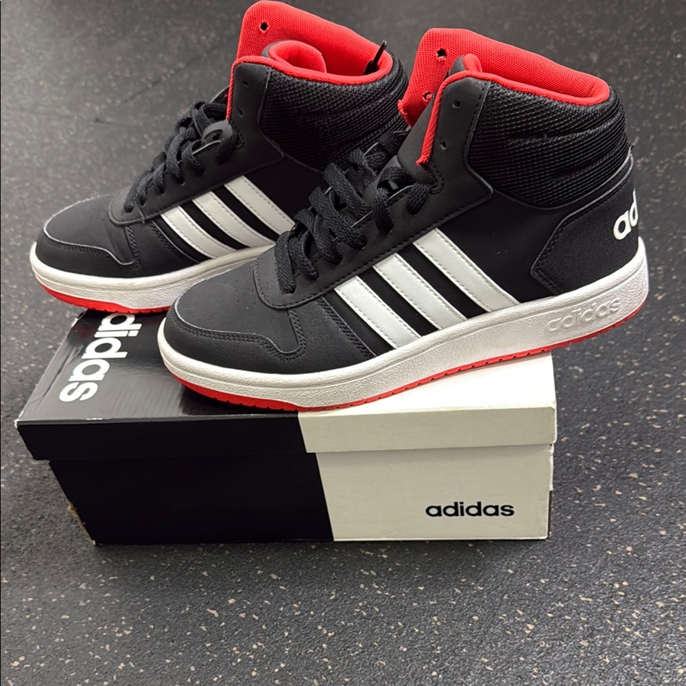 Adidas Hoops Mid 2.0K Kid’s Size 6